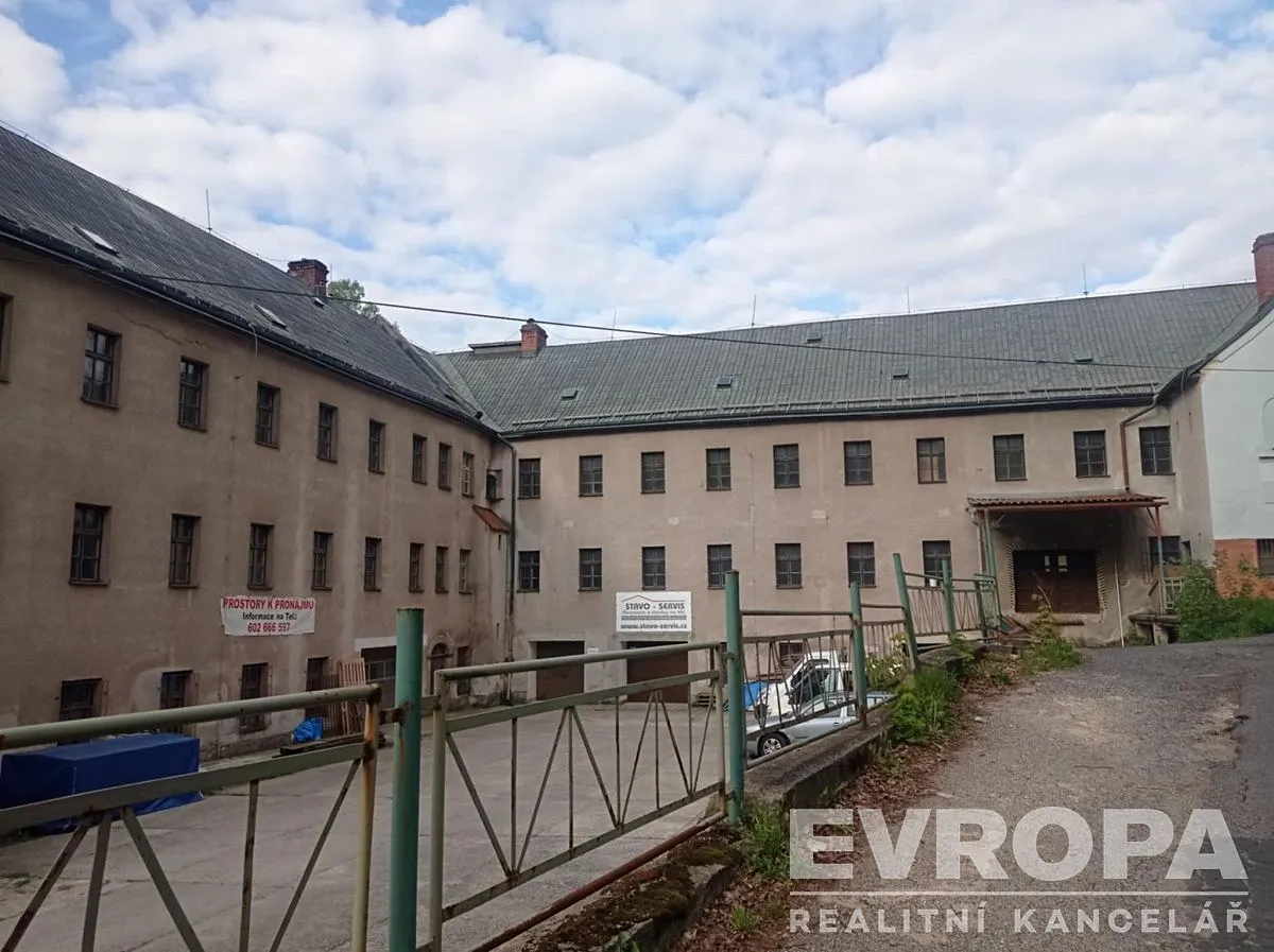 Pronájem skladového prostoru 13 m²